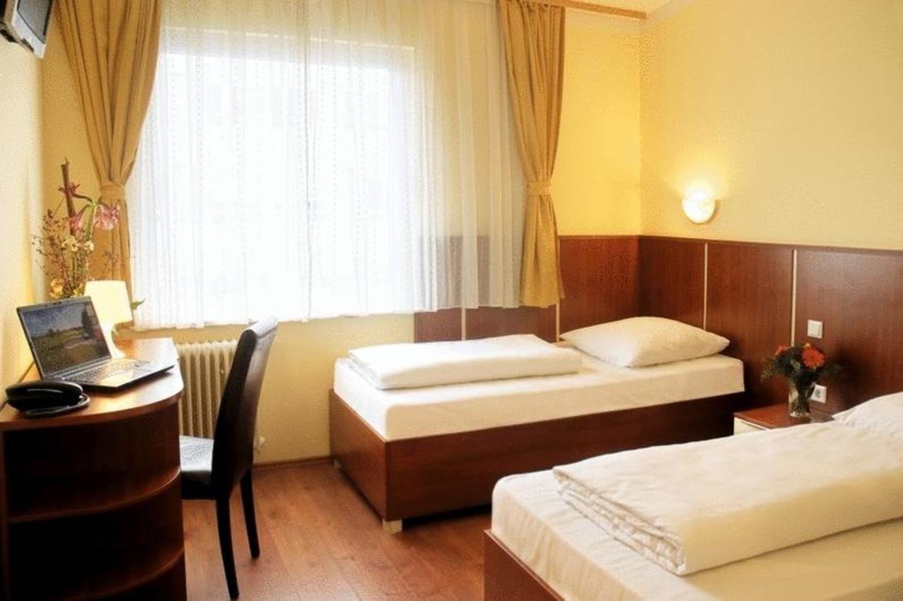 Atlas City Hotel ミュンヘン 部屋 写真