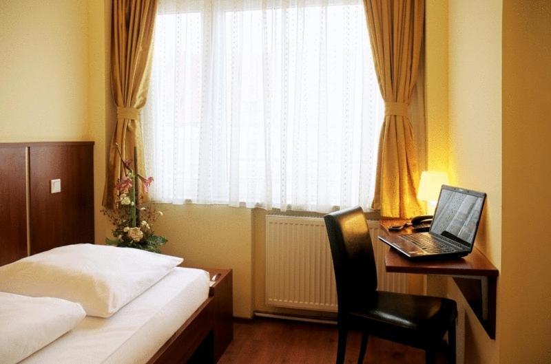Atlas City Hotel ミュンヘン 部屋 写真